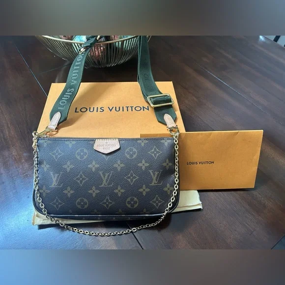 Louis Vuitton Multi Pochette Accessoires - Picture 3 of 12